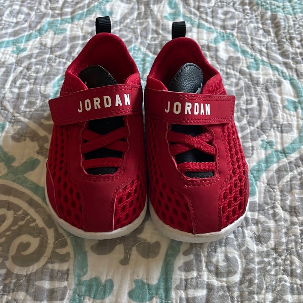 Toddler Jordan Reveal BT size 4c